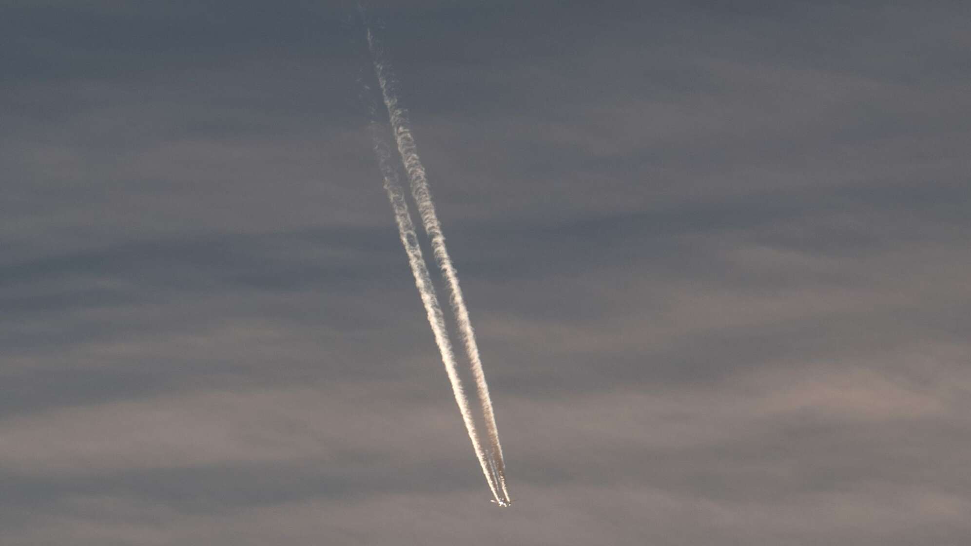 In Indonesien wird ein Flugzeug vermisst
