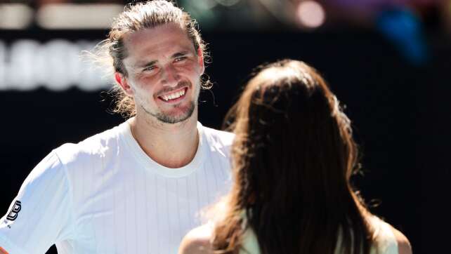 Zverevs Start: Auftaktsieg und Spitze an Kritiker