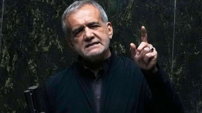 Irans Präsident: Bei Angriff auf Chamenei umfassender Krieg