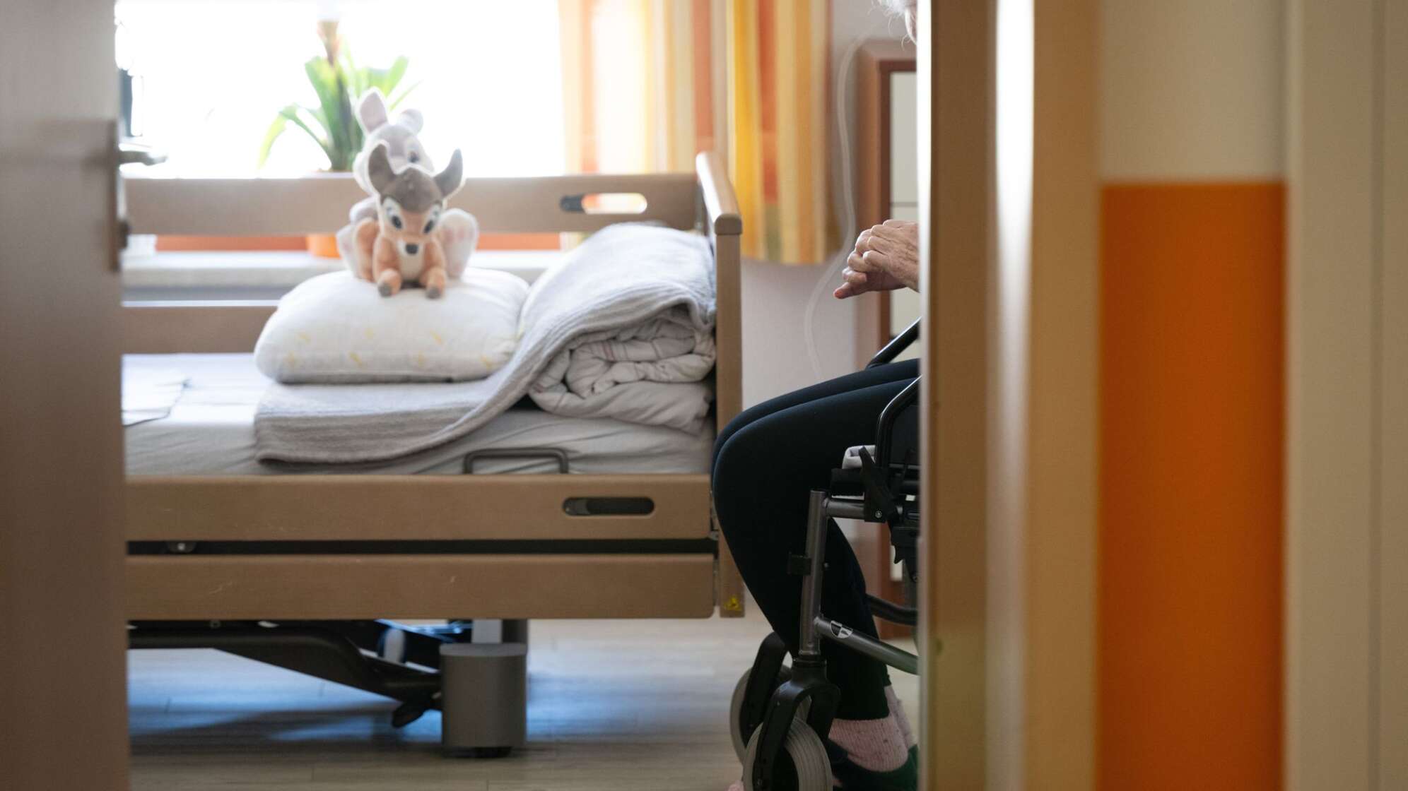 Blick in ein Zimmer eines Pflegeheims