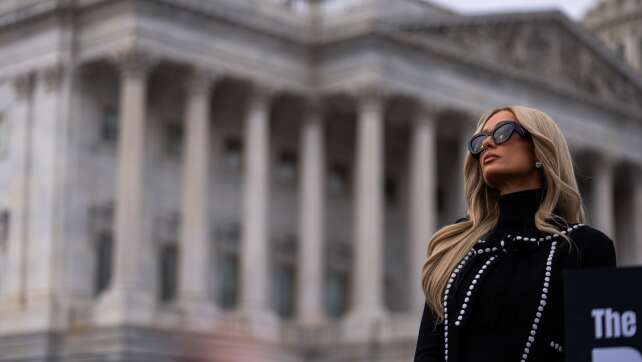 Paris Hilton kämpft für Opfer von Deepfake-Pornografie