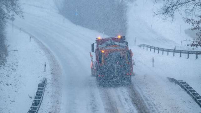 Neuschnee und glatte Straßen erwartet
