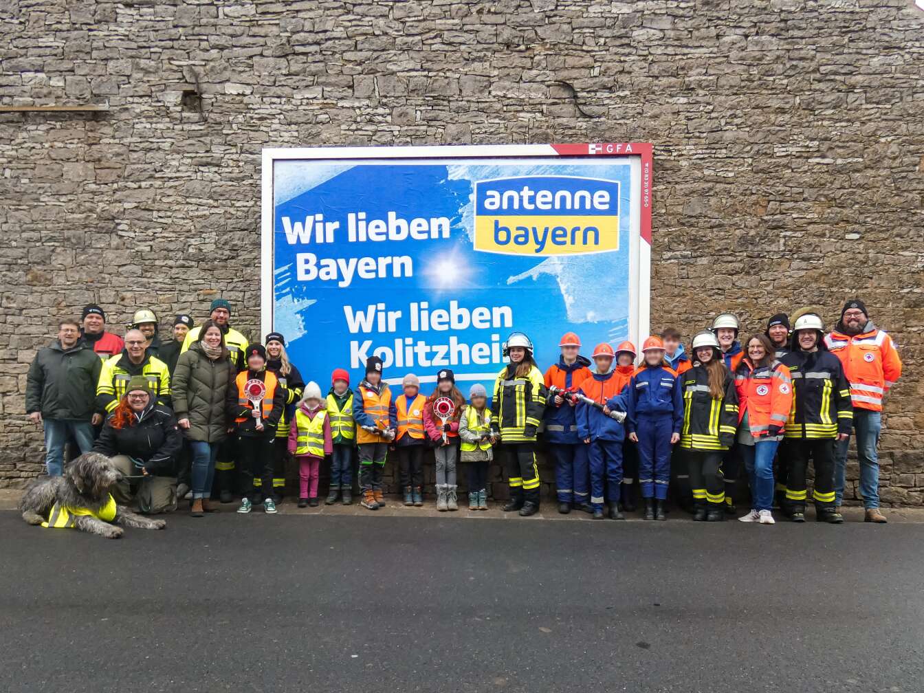 Ihr Herzensprojekt ist die Kinderfeuerwehr. Für die wird ein Kinder-Feuerwehrauto gebraucht, das den Kindern und Jugendlichen zeigen soll, dass neben Engagement, Mut und Teamgeist auch der Spaß bei der Feuerwehr nie zu kurz kommt.