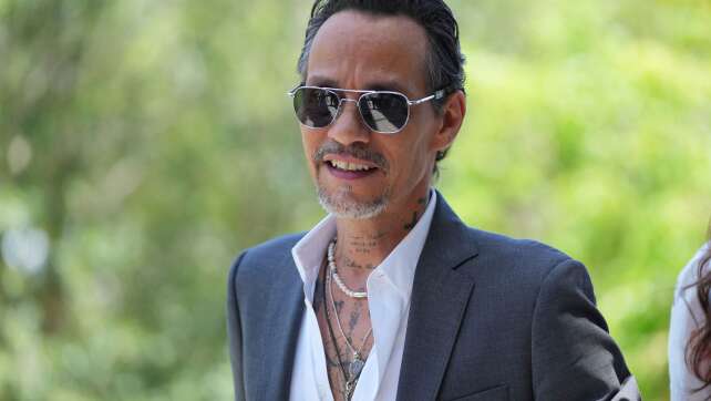 Sänger Marc Anthony wird zum achten Mal Vater
