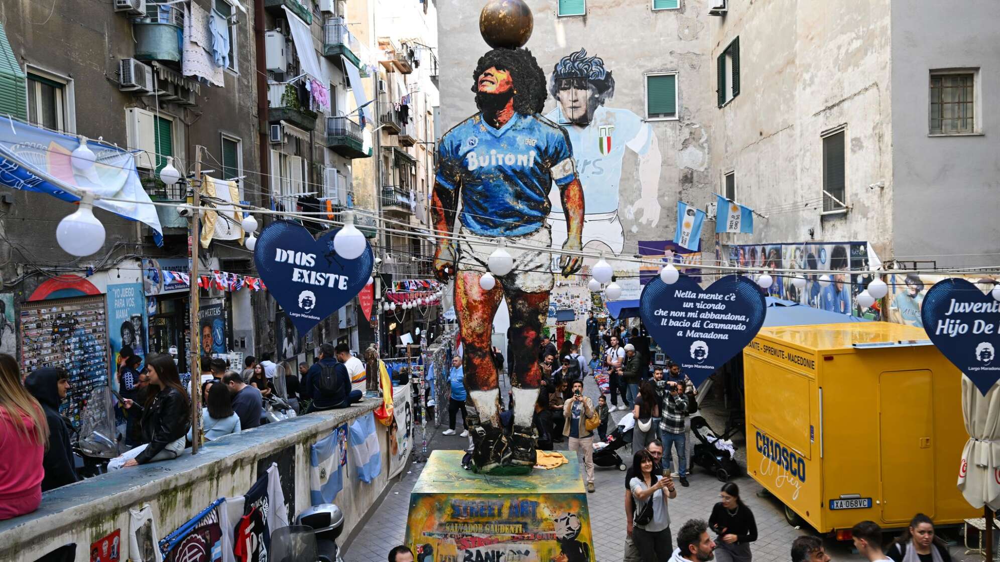 SSC Neapel - Eintracht Frankfurt - Features