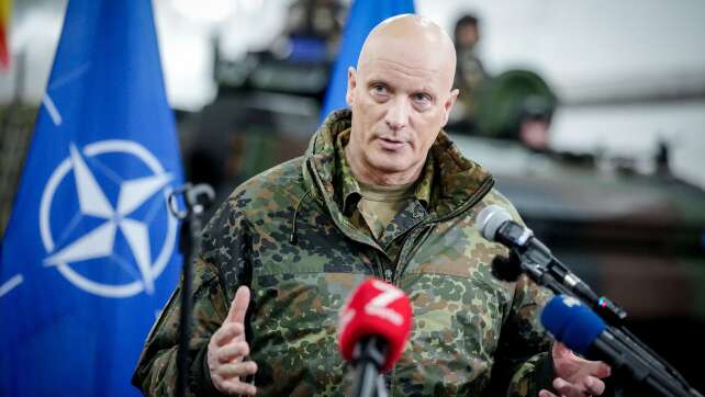 Nato verlegt mehr als ein Dutzend Schiffe nach Deutschland