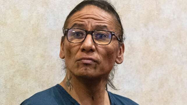 Ex-Schauspieler Chasing Horse wegen Missbrauchs schuldig