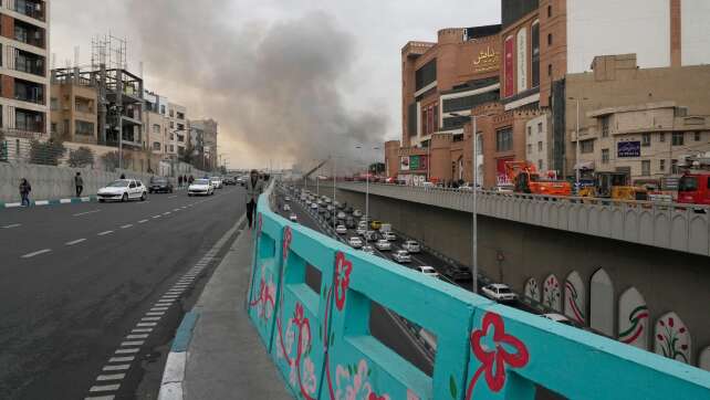 Großbrand in Teheran zerstört Markthalle