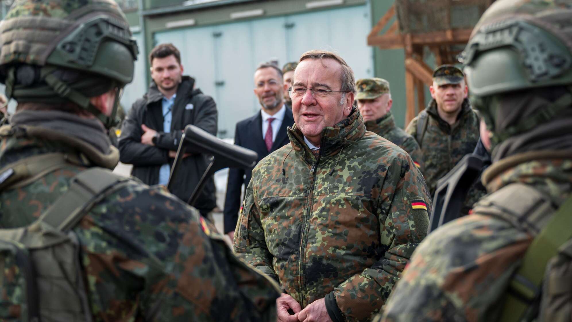 Verteidigungsminister Pistorius besucht Offiziersschule