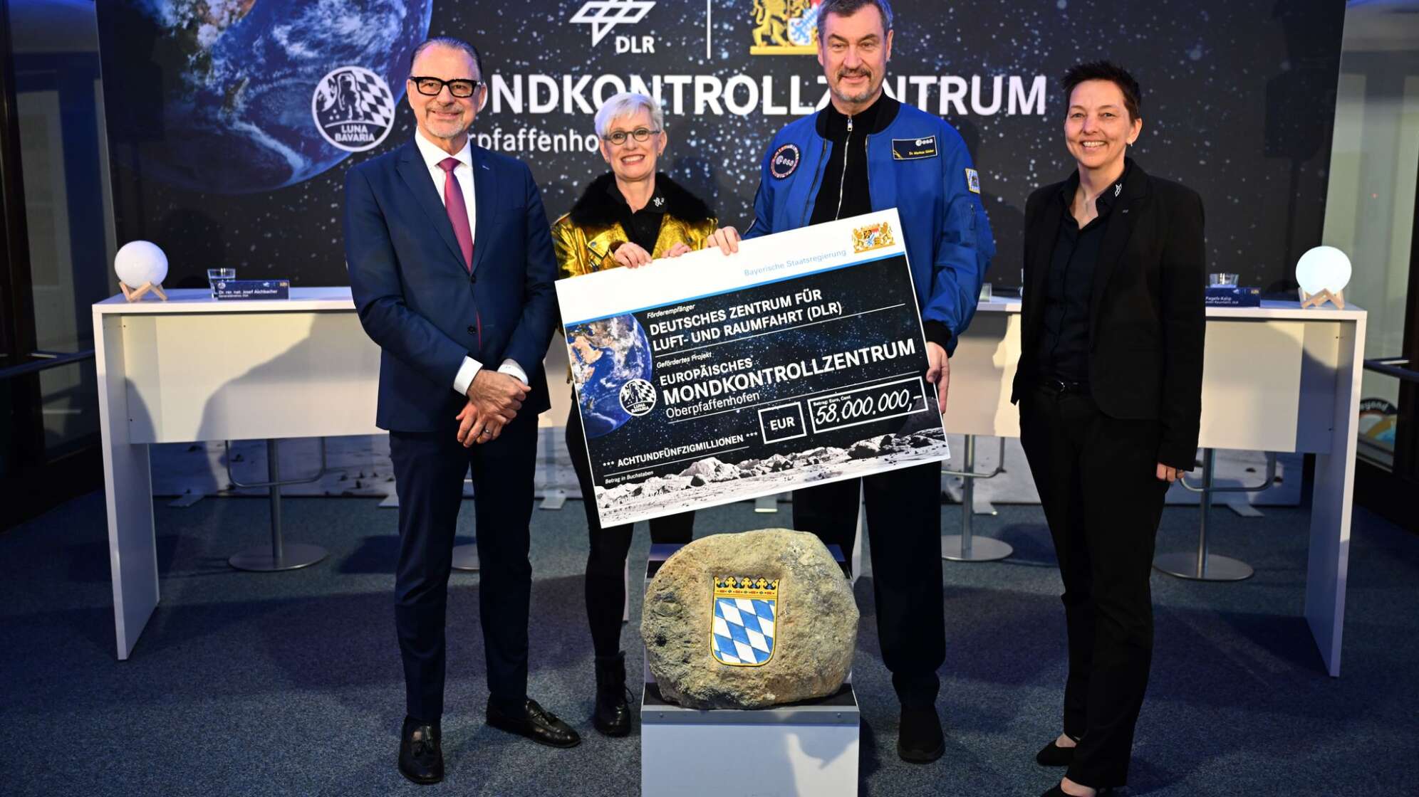 Besuch von Ministerpräsident Söder beim DLR