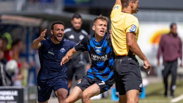 Trainer gesperrt, Spieler fehlen: Paderborn muss umbauen