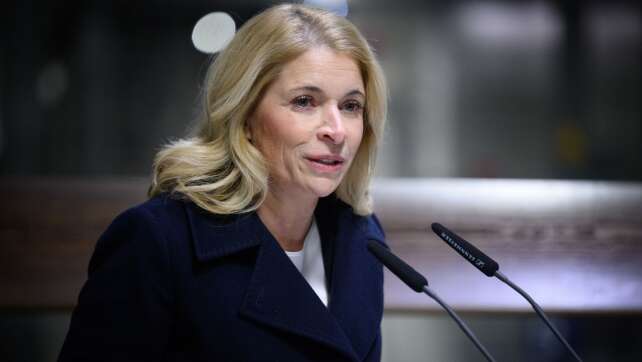 Bahnchefin plant Sicherheitsgipfel nach tödlichem Angriff