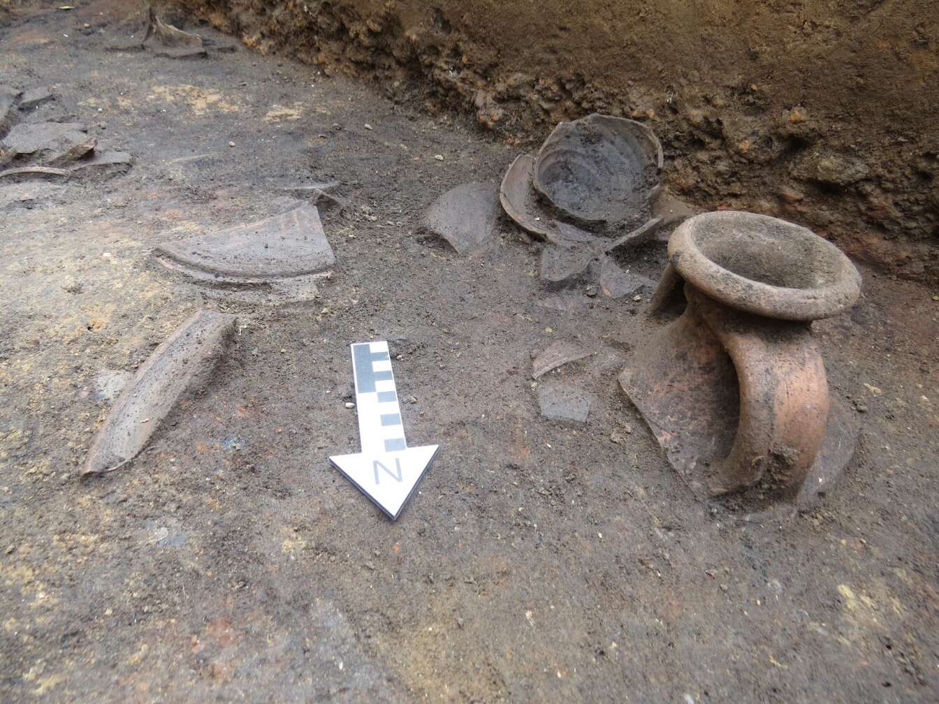 Foto des Ausgrabungsfundes eines alten Mithras Tempels in Regensburg im Februar 2026