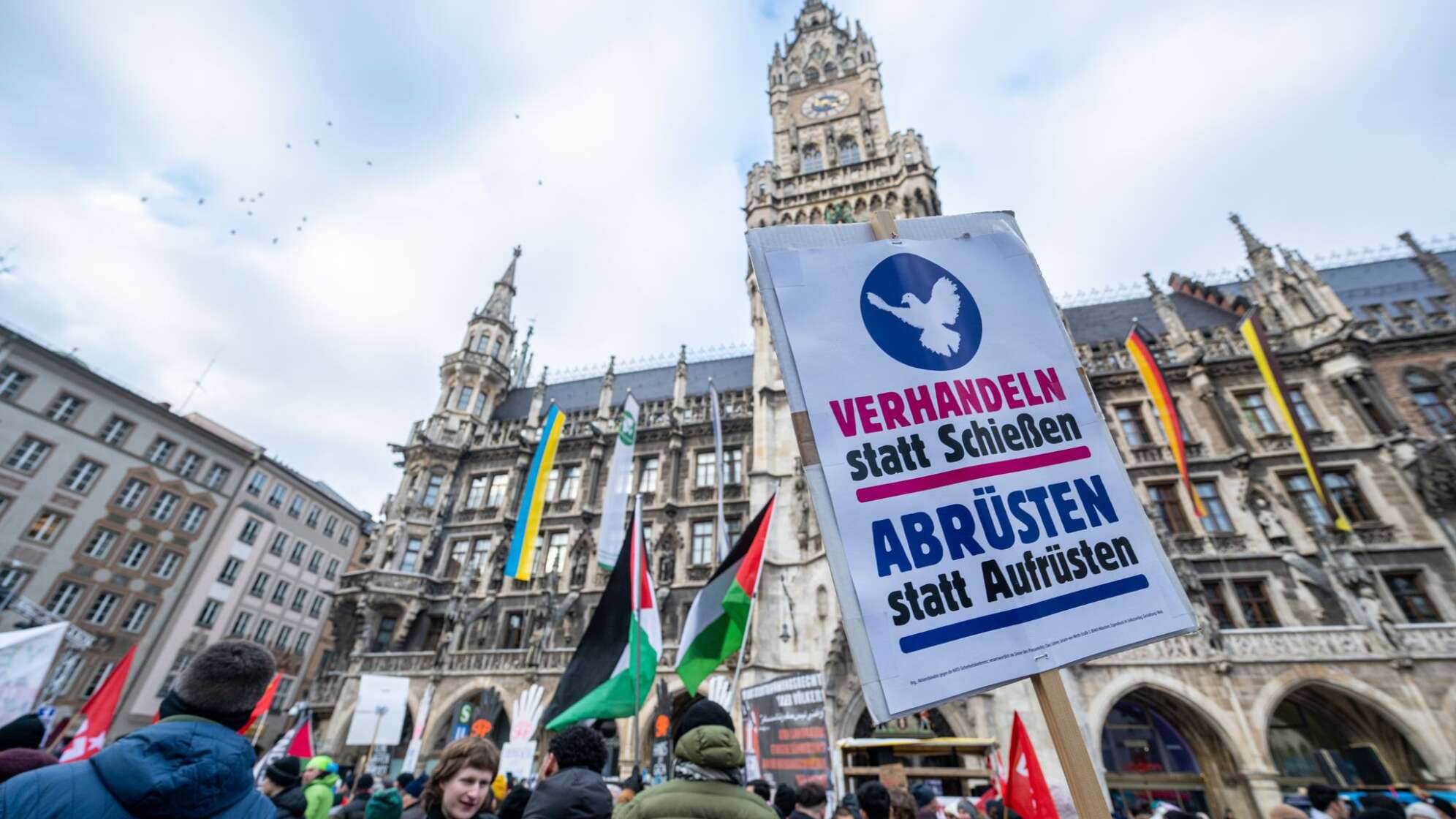 Demonstration bei Münchner Sicherheitskonferenz