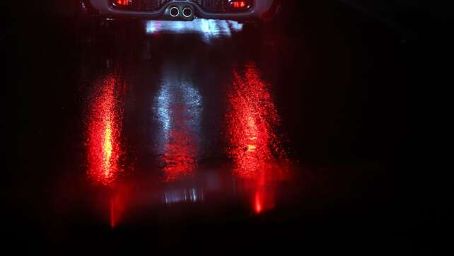 Polizei weckt Fahrer auf Bundesstraße – Ermittlungen laufen