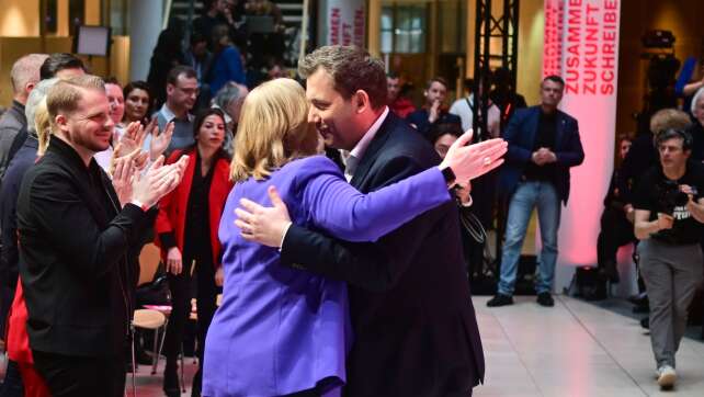 Sozialstart und neue Weltordnung: SPD arbeitet an Programm