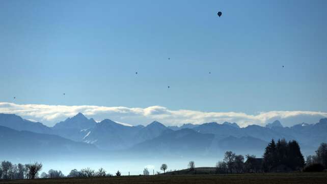Sonne nur in den Alpen - sonst bleibt es trüb