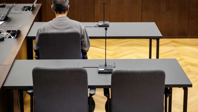 Lebenslange Haft nach Messerangriff auf Cousin gefordert