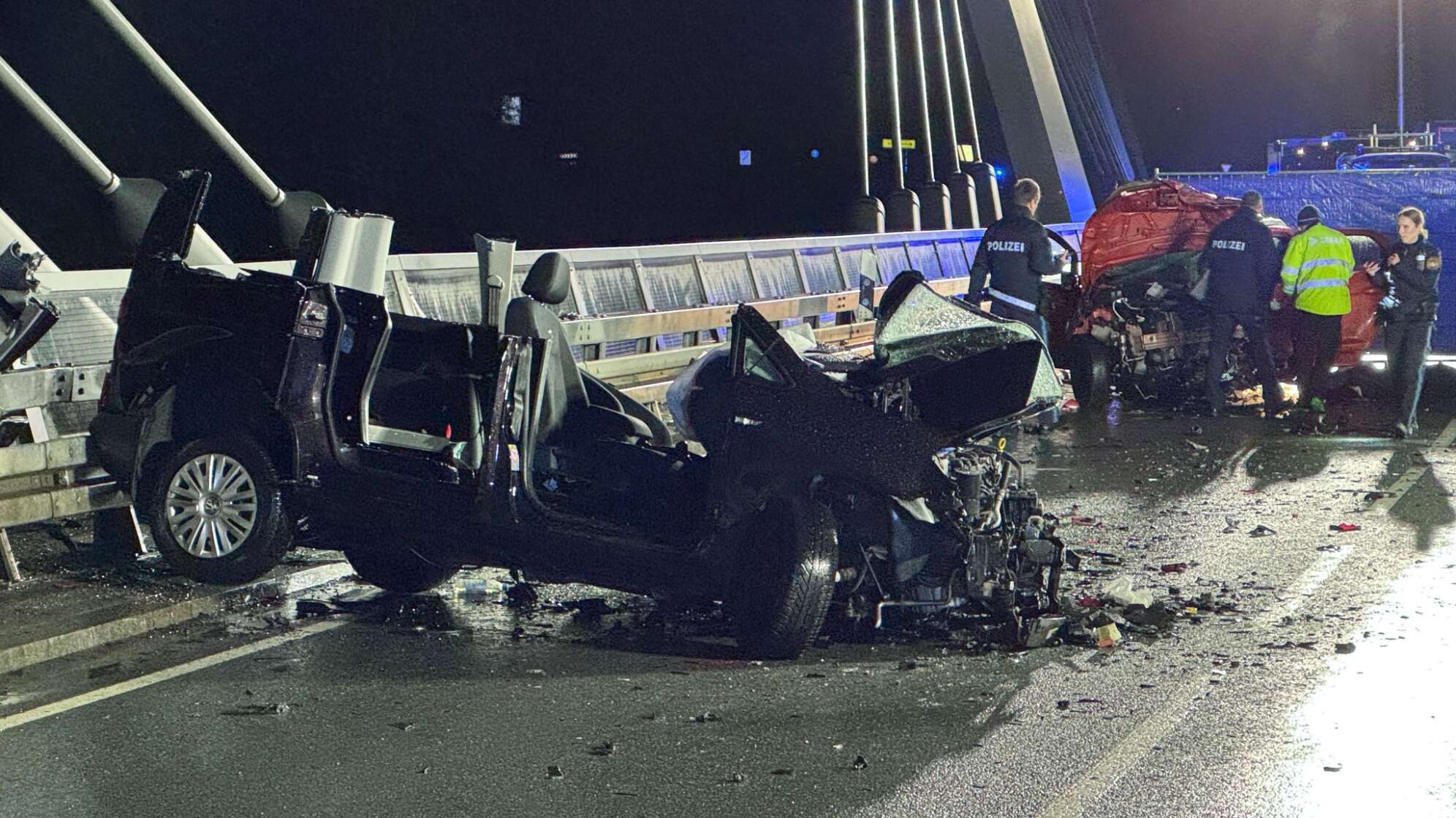 Tödlicher Frontalzusammenstoß auf B303