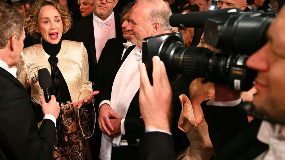 «Überwältigt»: Sharon Stone verlässt kurzzeitig Opernball