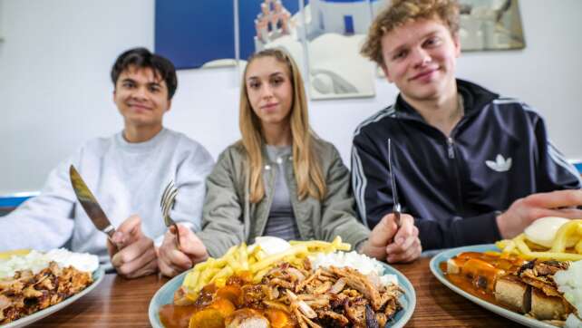 Kalorien-Exzess, Kater-Killer: Hype um den «Taxi-Teller»