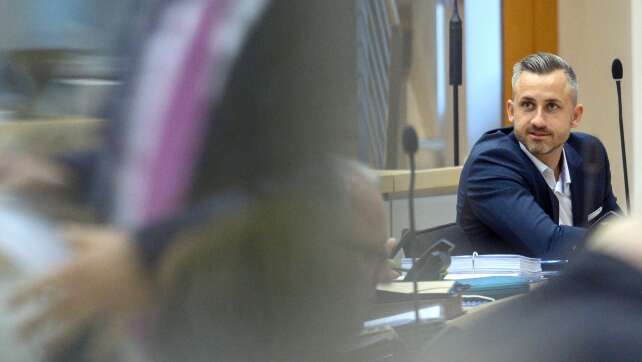 AfD streitet über Familienjobs – Rufe nach strengeren Regeln