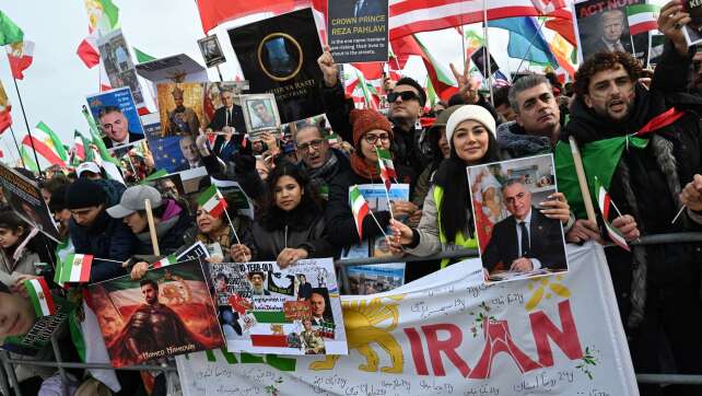 Tausende bei Iran-Demo in München