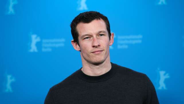 Callum Turner weicht Bond-Gerüchten aus