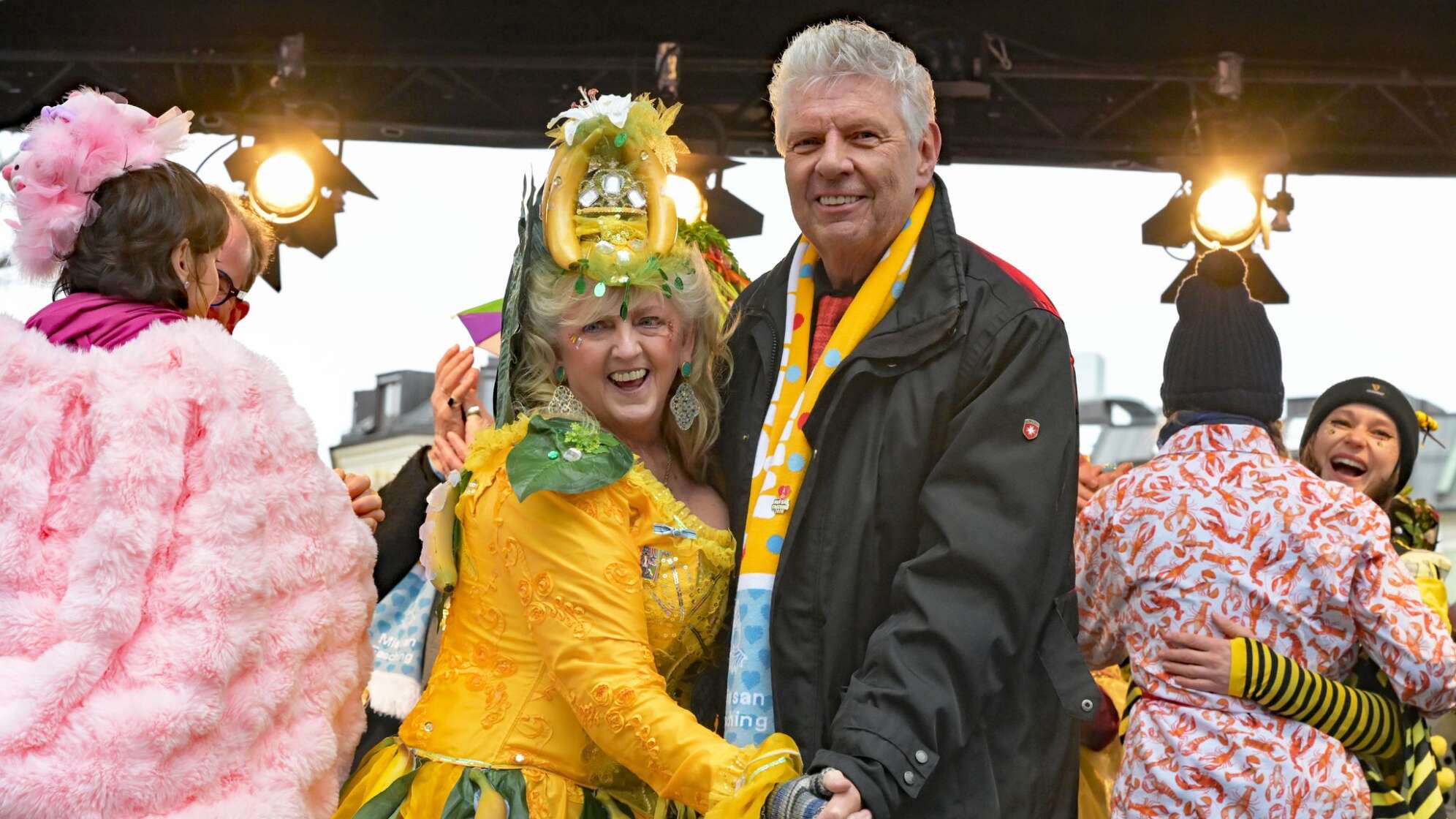 Faschingstreiben auf dem Viktualienmarkt
