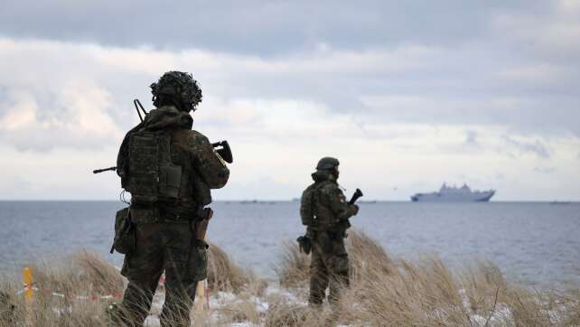 Nato übt Truppenverstärkung mit amphibischer Landeoperation