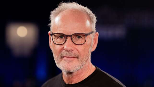 Reinhold Beckmann zieht nach Wasserschaden unters Dach