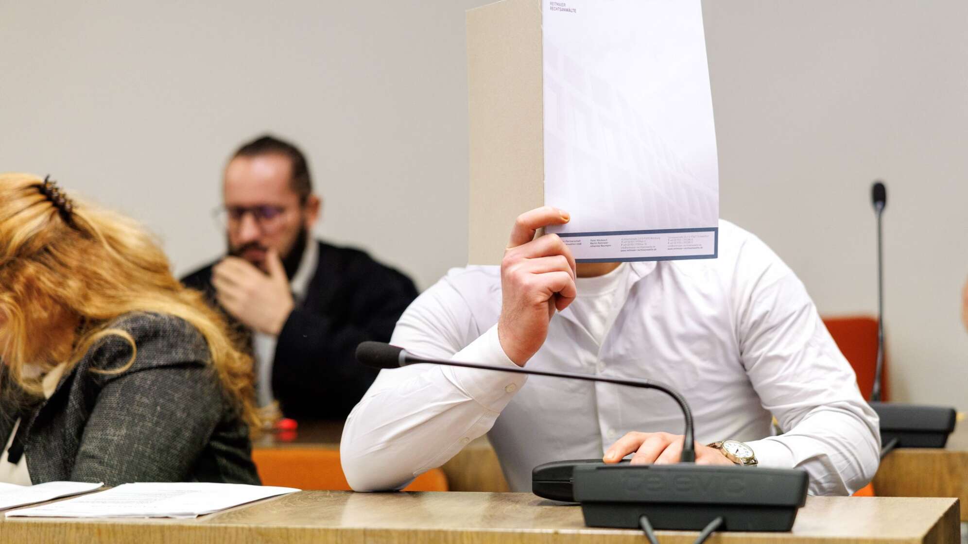 Prozessbeginn gegen mutmaßlichen IS-Anhänger