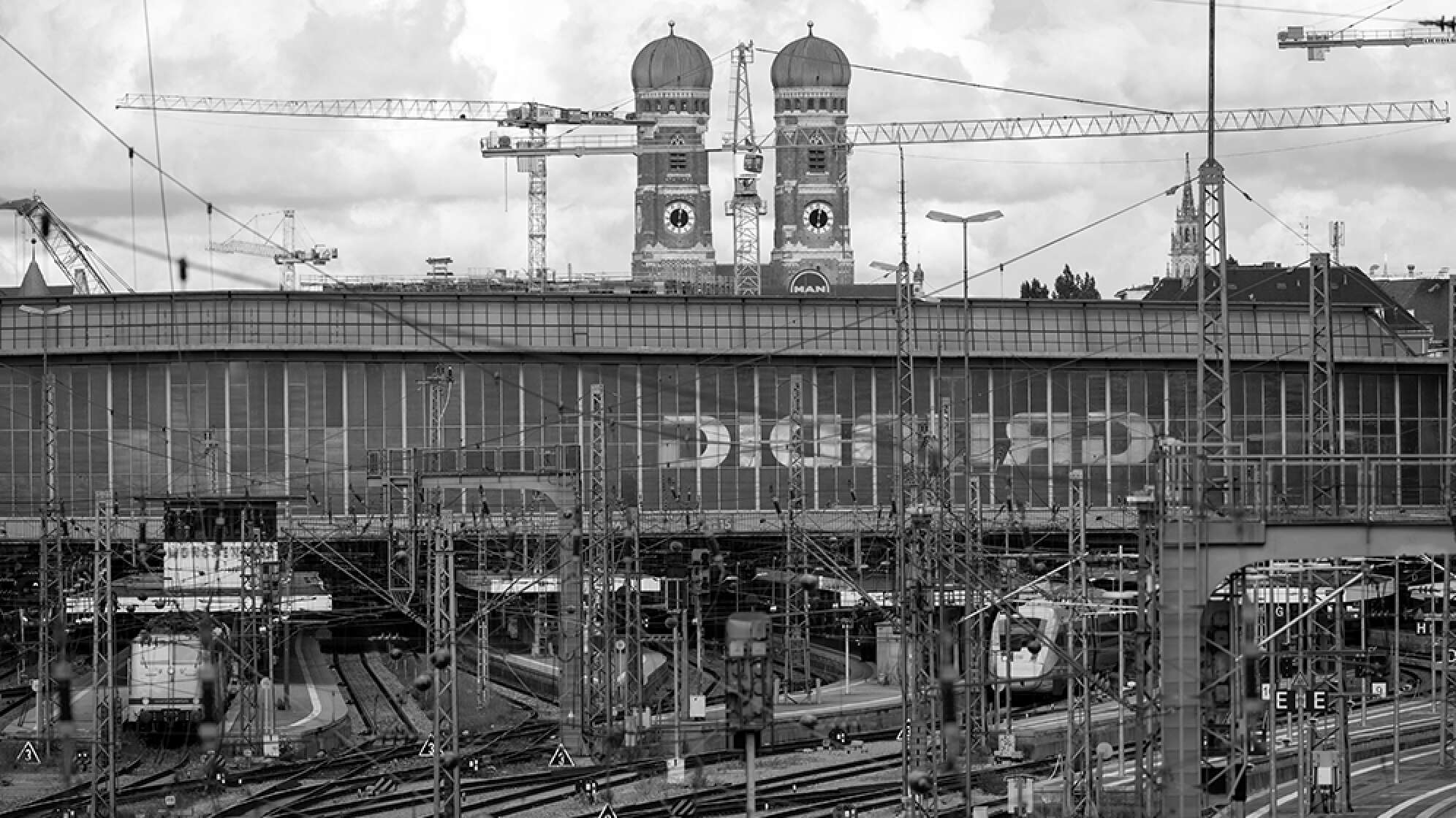 Züge am Hauptbahnhof in München