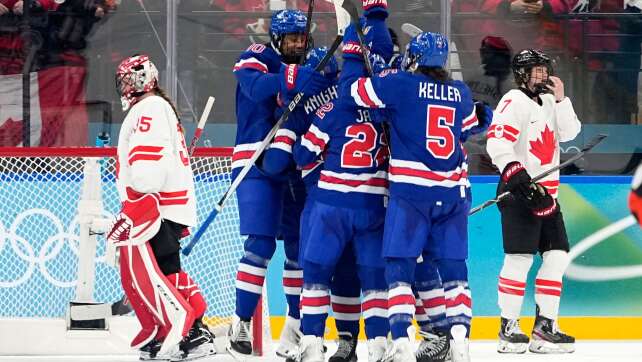 Sieg gegen Kanada: US-Frauen Eishockey-Olympiasiegerinnen