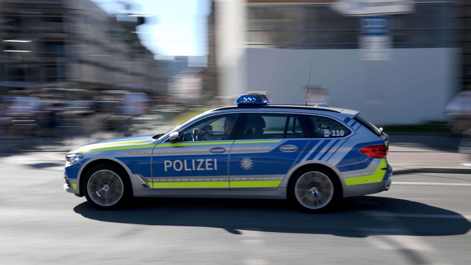 Polizeiauto mit Blaulicht in München