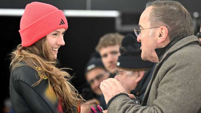 Pistorius feuert an: Laura Nolte im Bob auf Goldkurs