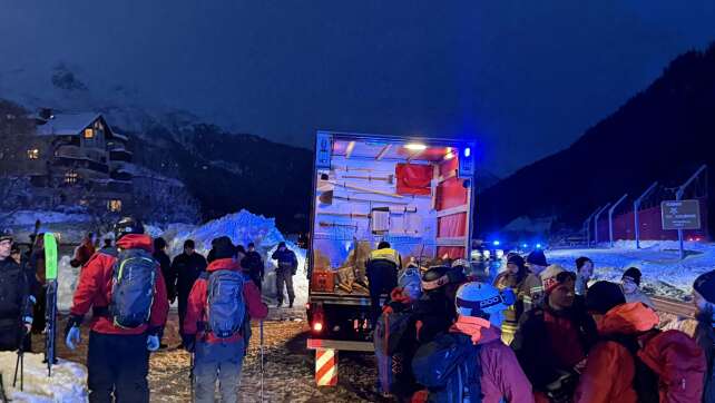 Viertes Todesopfer nach Lawinen in Österreich