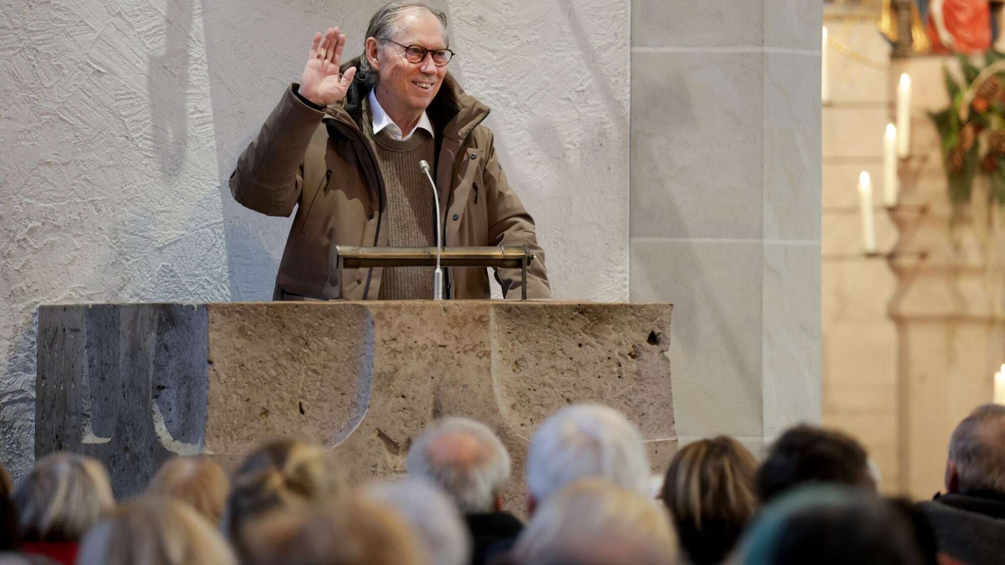 Fastenpredigt mit Schönheitschirurg Mang