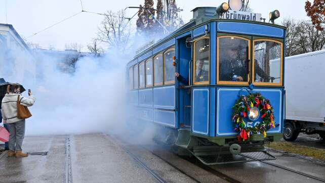 150 Jahre Tram in München - Parade und Nostalgie-Zug