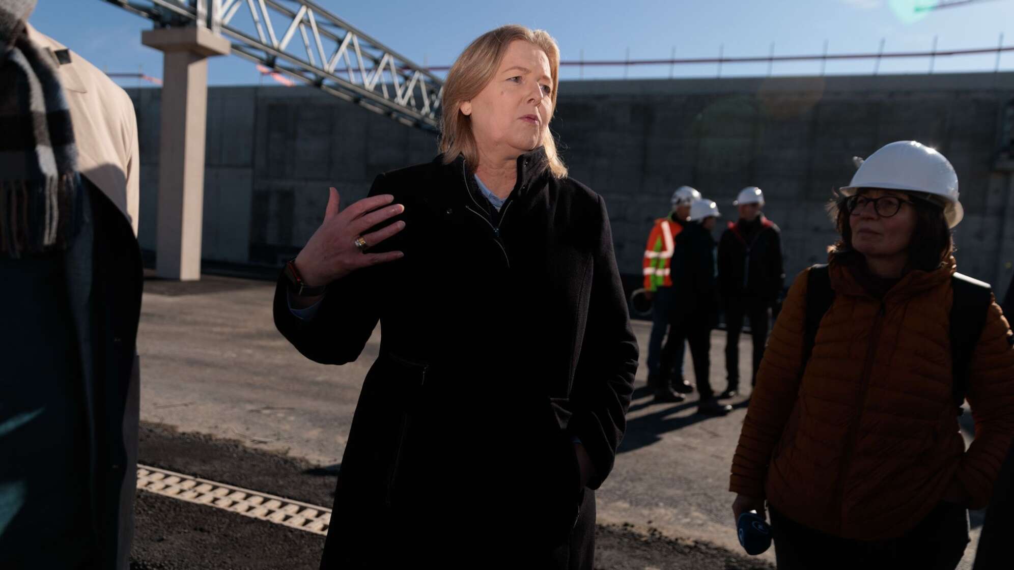 Bundesarbeitsministerin Bas besichtigt Elektrobus-Betriebshof