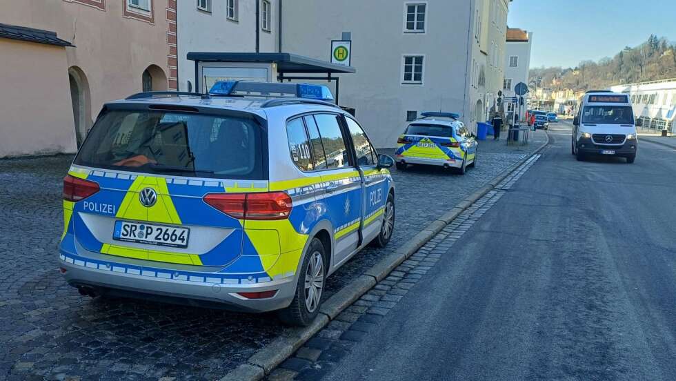 Mann flieht nach Haft-Termin - Großeinsatz der Polizei