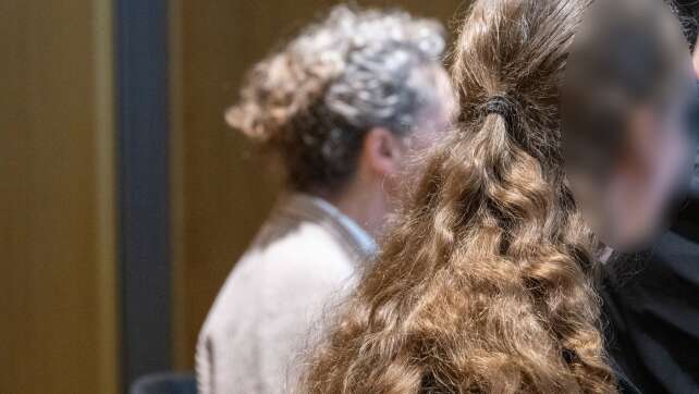 Prozess um toten Säugling nach Hausgeburt auf Eis gelegt