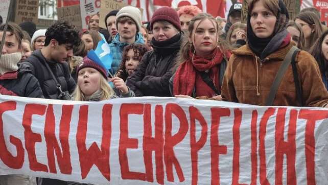 Schulstreik gegen Wehrpflicht: Am 5. März protestieren Schüler in Bayern gegen das neue Wehrdienstgesetz