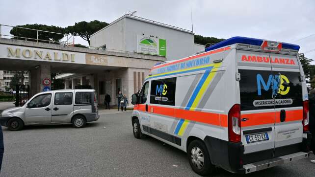 Italien nimmt Abschied von Jungen mit kaputtem Spenderherz