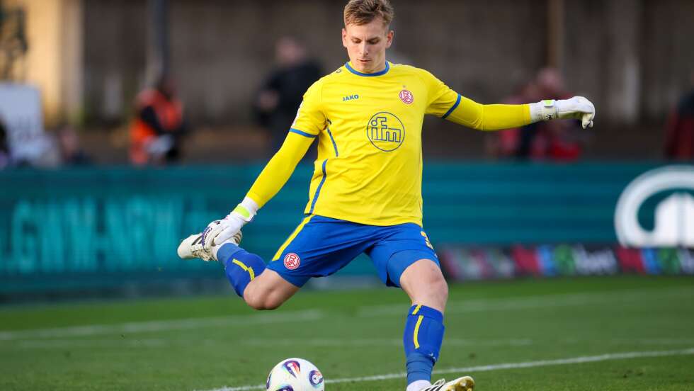 Drittliga-Eklat: Böller verletzt Essens Torwart