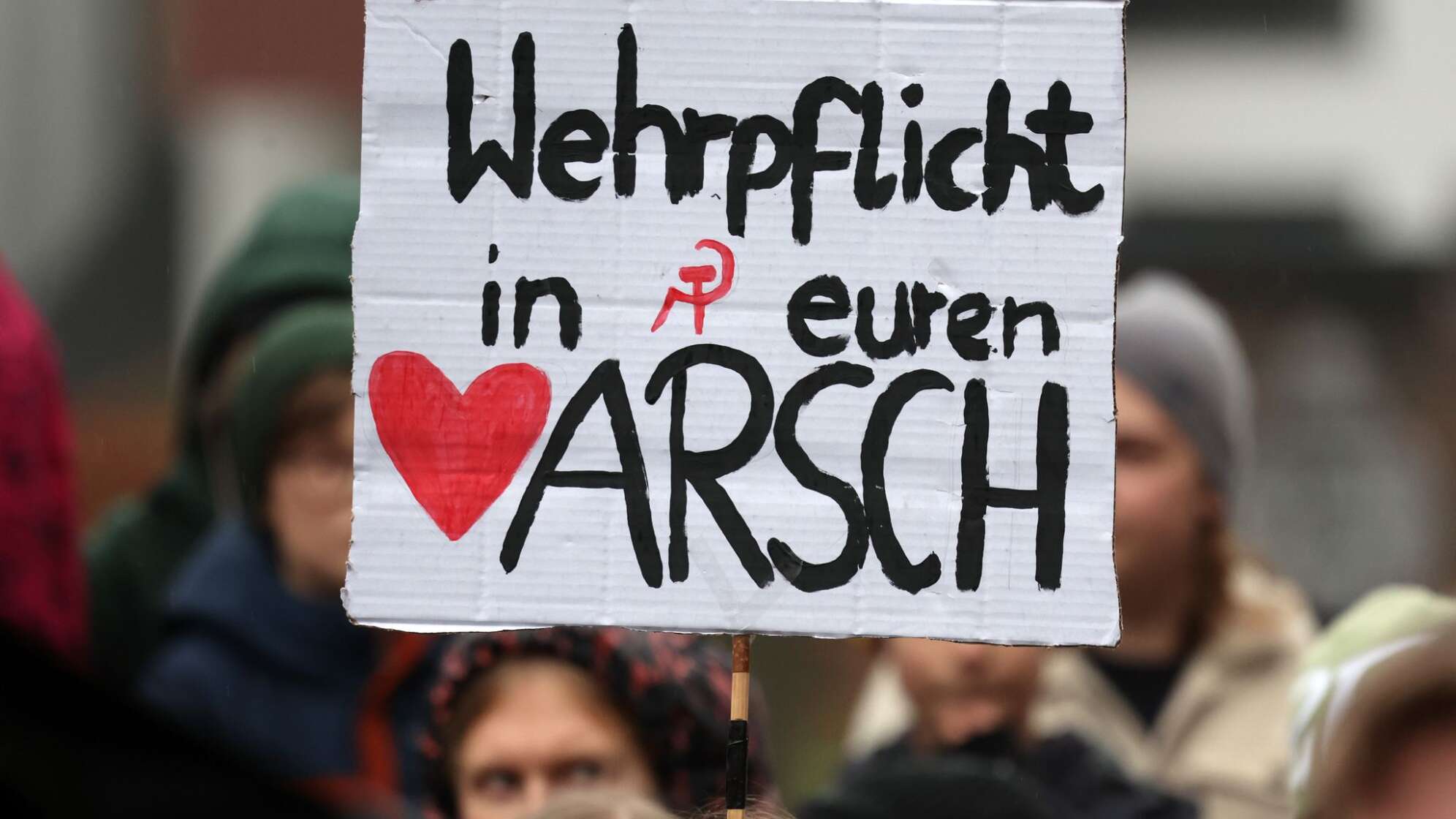 Bundesweiter Schulstreik gegen Wehrpflicht