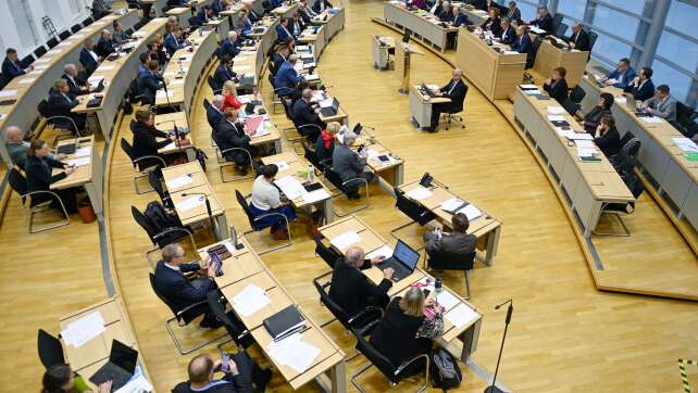 Neue Regeln gegen Blockaden und Vetternwirtschaft im Landtag
