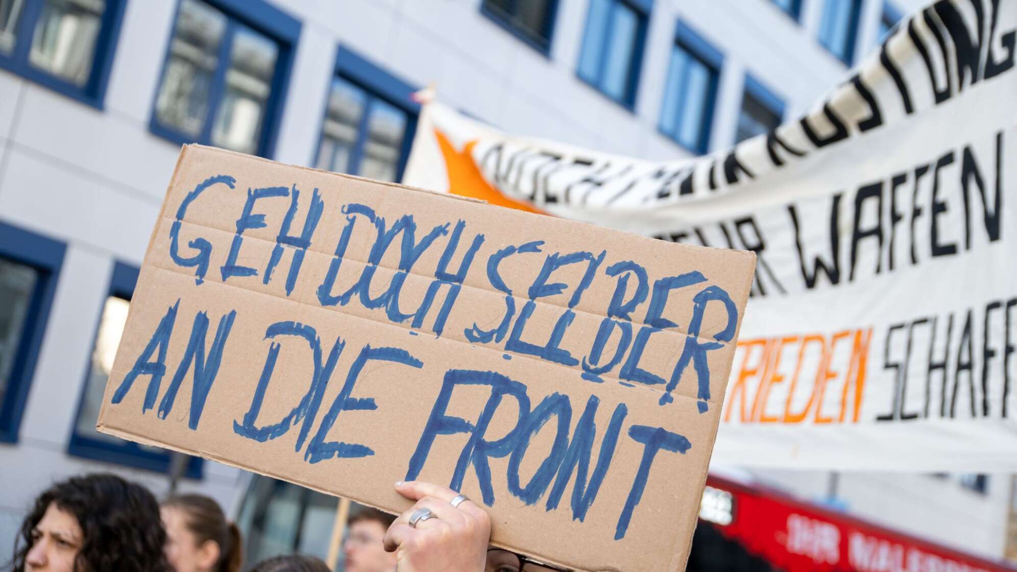 Bundesweiter Schulstreik gegen Wehrpflicht - Bamberg