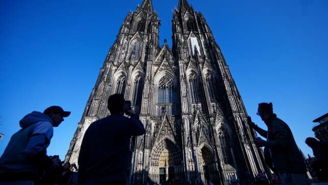 Kölner Dom kostet Touristen ab Juli Eintritt