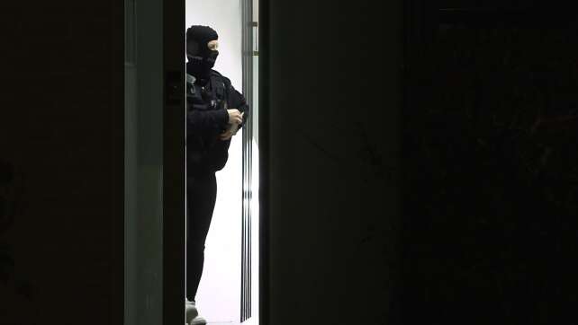 SEK nimmt bewaffneten Mann nach Angriff auf Mutter fest